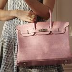 etiquette-to-use-a-luxury-bag