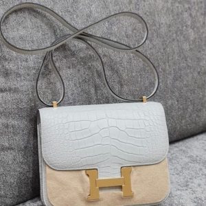 Hermès Constance  18 Gris Pale M4 Alligator Matt 2024 B
